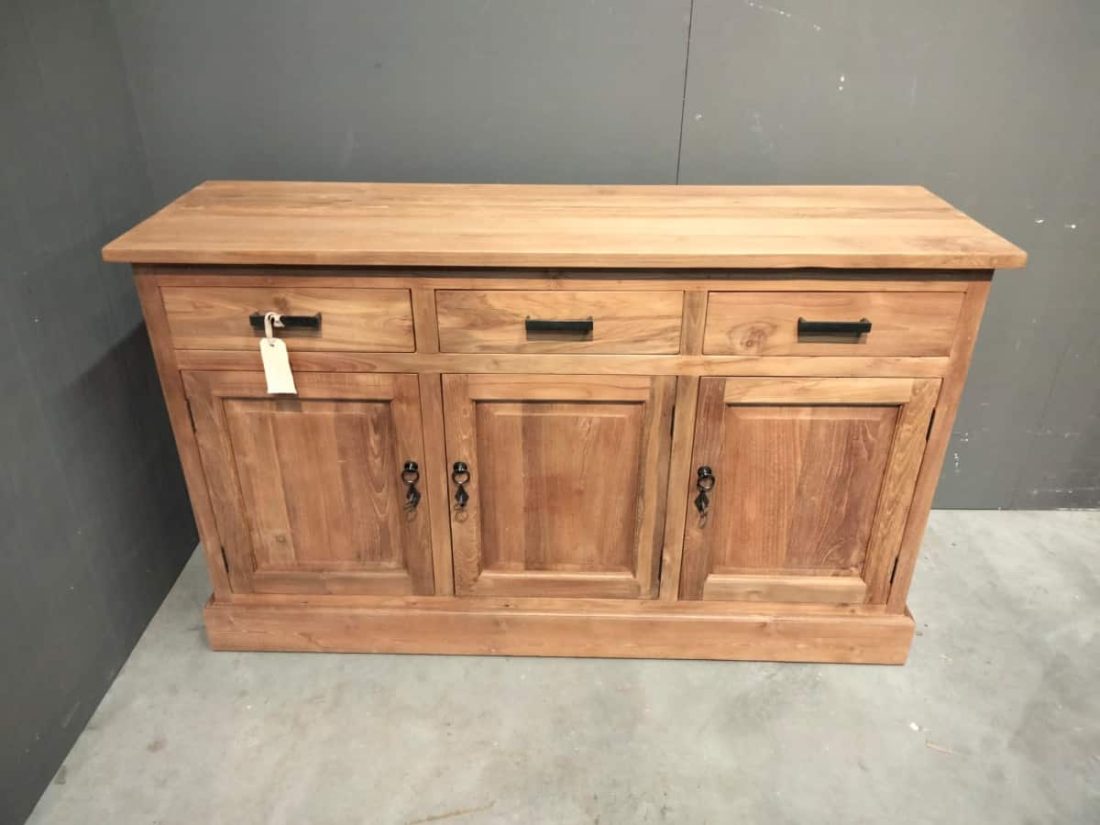 landelijk teak houten dressoir klassiek