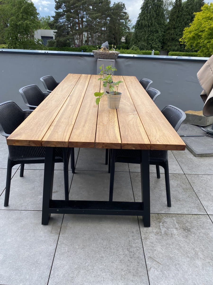 teakhouten tuintafel 220