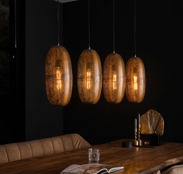 hang lamp voor boven de tafel sfeer vol